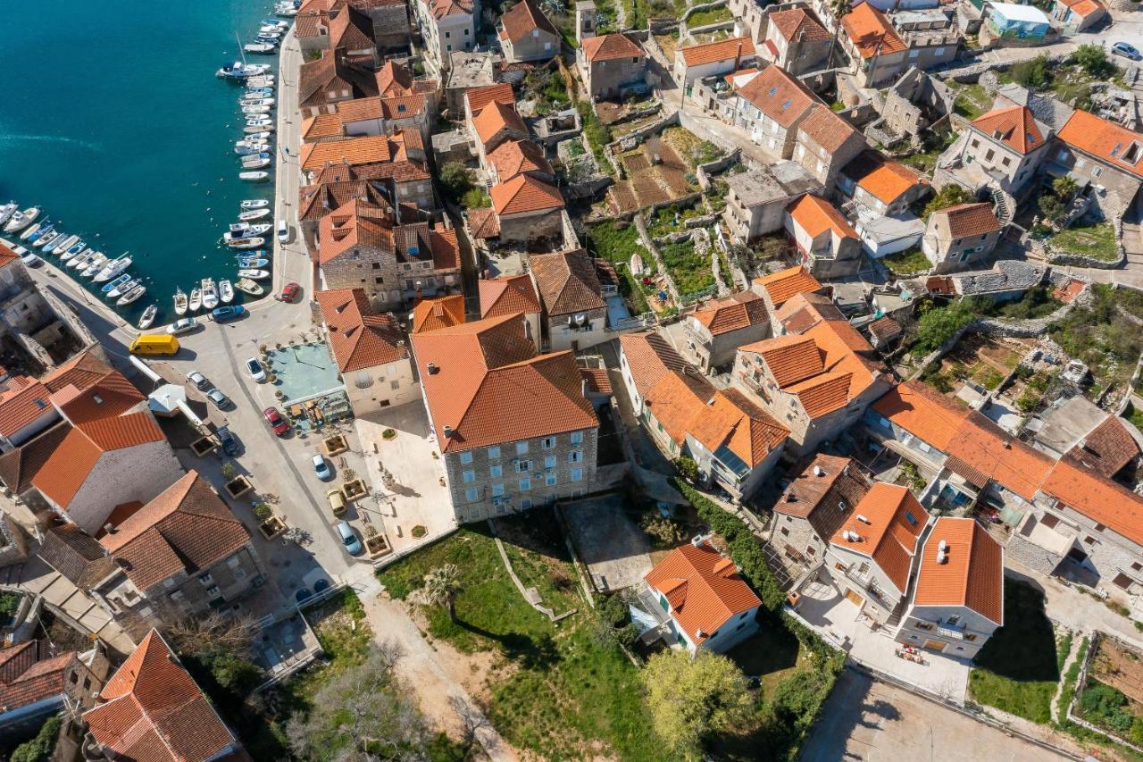 Luxury Stone Villa Nevija 2022 Private Villa Milna  Exterior photo