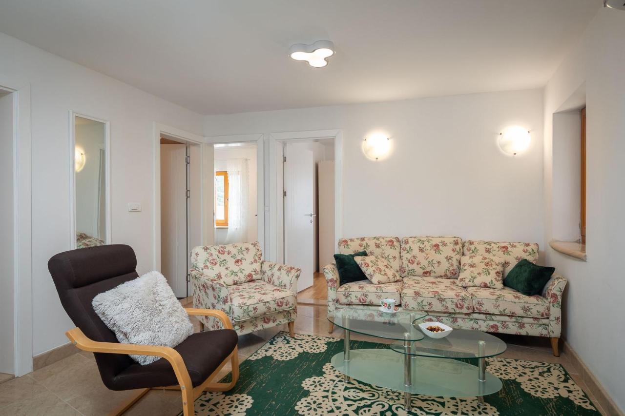 Luxury Stone Villa Nevija 2022 Private Villa Milna  Room photo