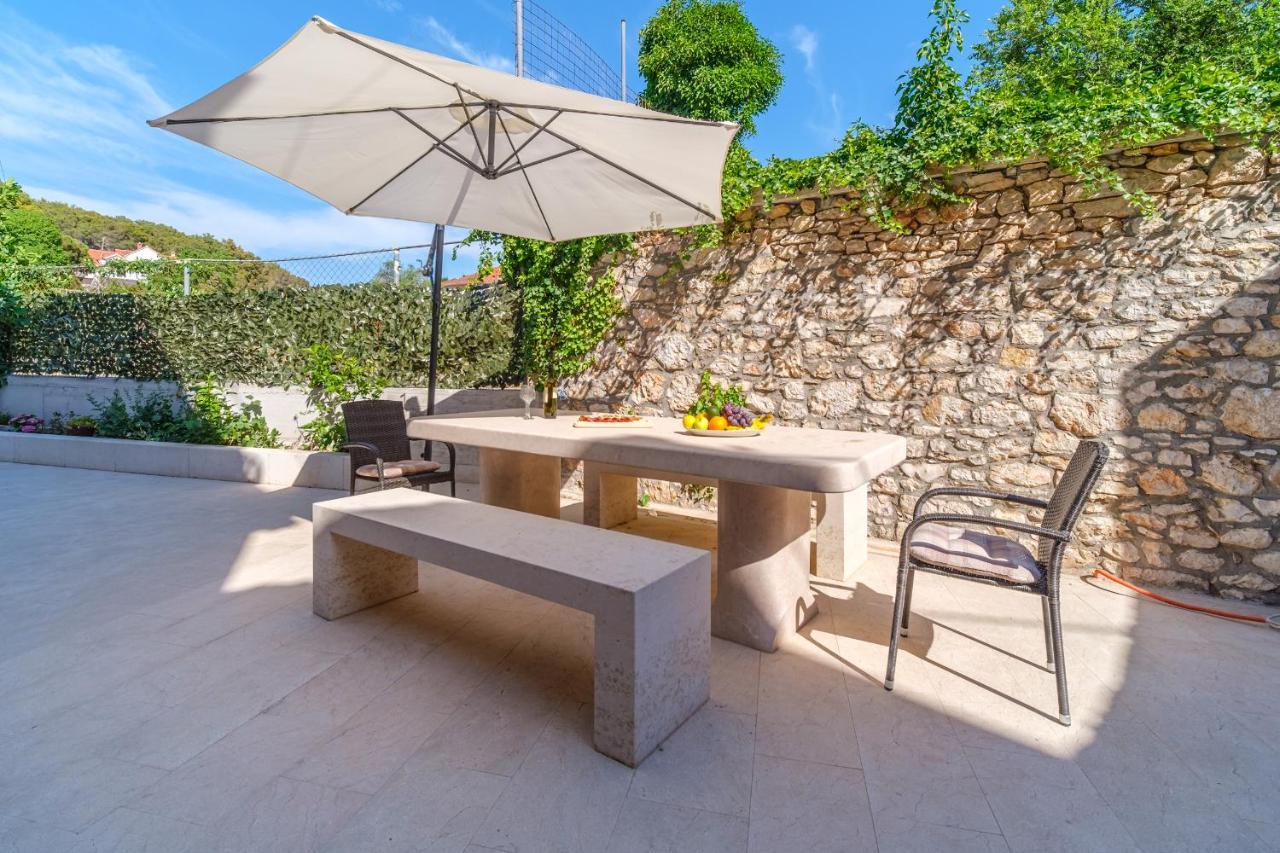 Luxury Stone Villa Nevija 2022 Private Villa Milna  Exterior photo