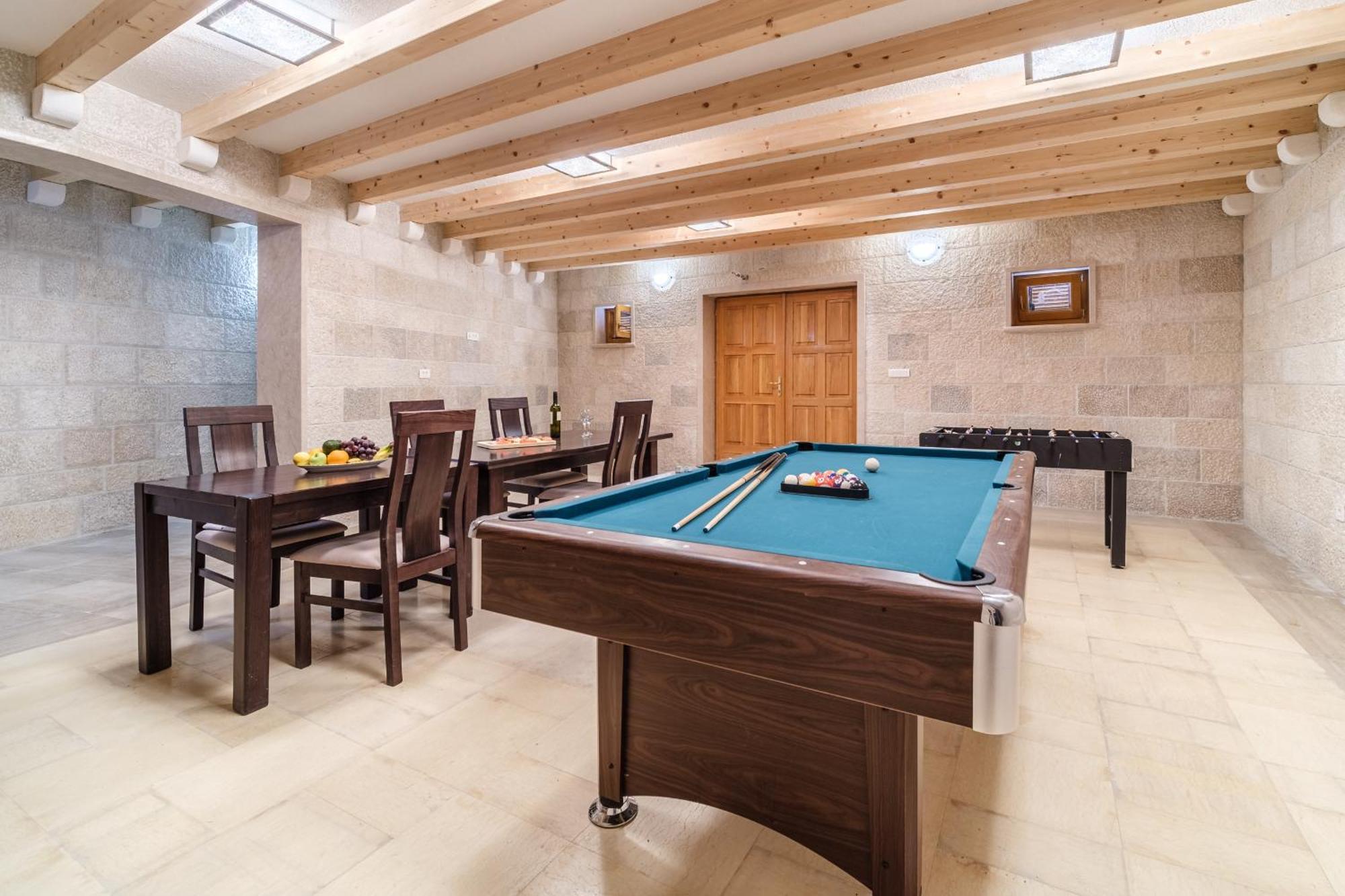 Luxury Stone Villa Nevija 2022 Private Villa Milna  Exterior photo